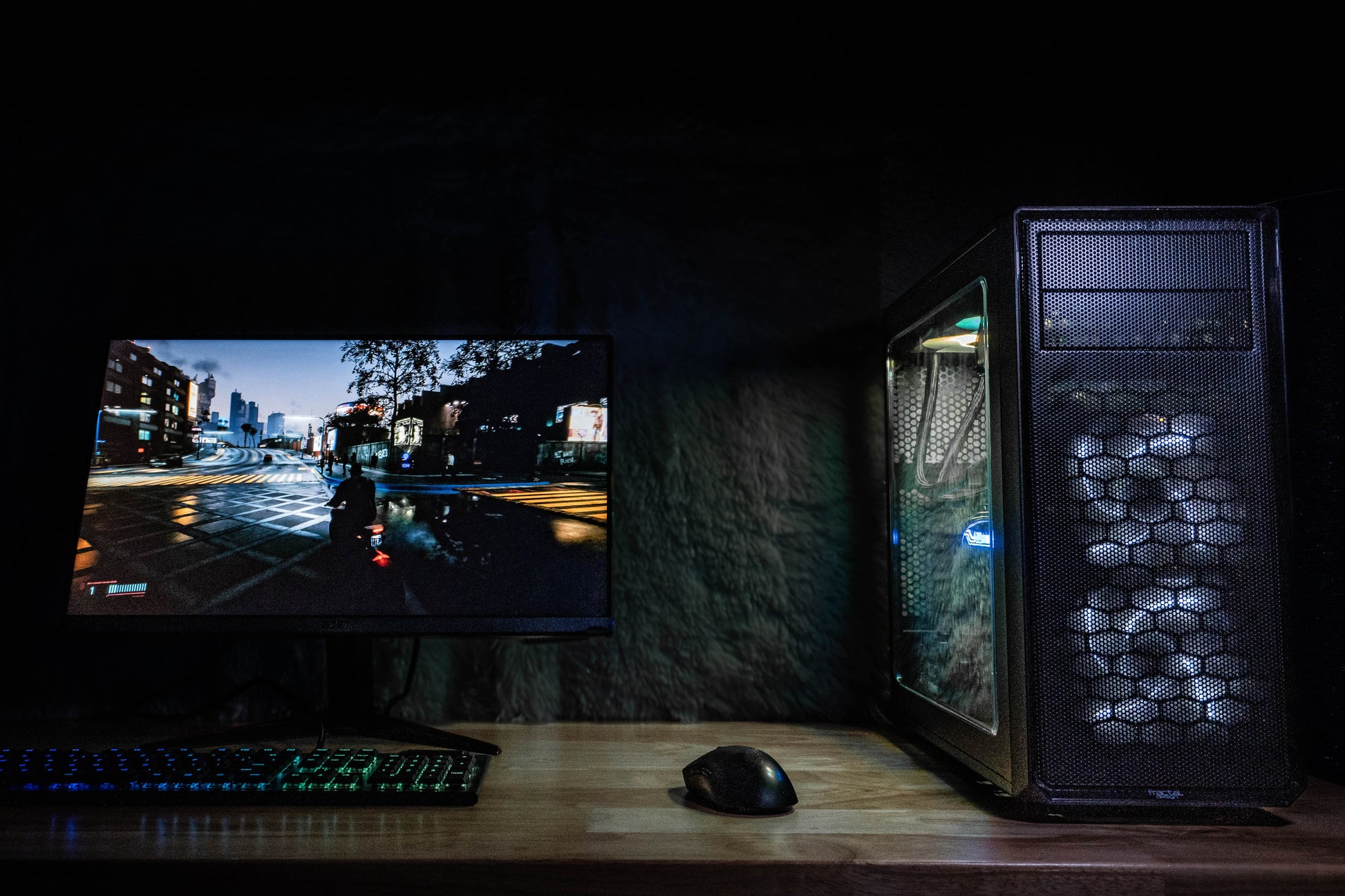 Fractal Design Focus G - Black Customizable Prebuilt PC with Nvidia RTX